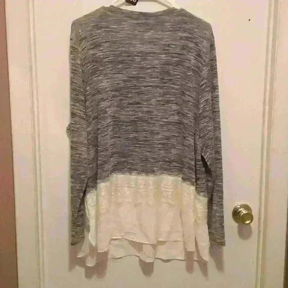 Valerie Stevens Lace Long Sleeve Pull Over Top - Size 2X - Picture 6 of 6